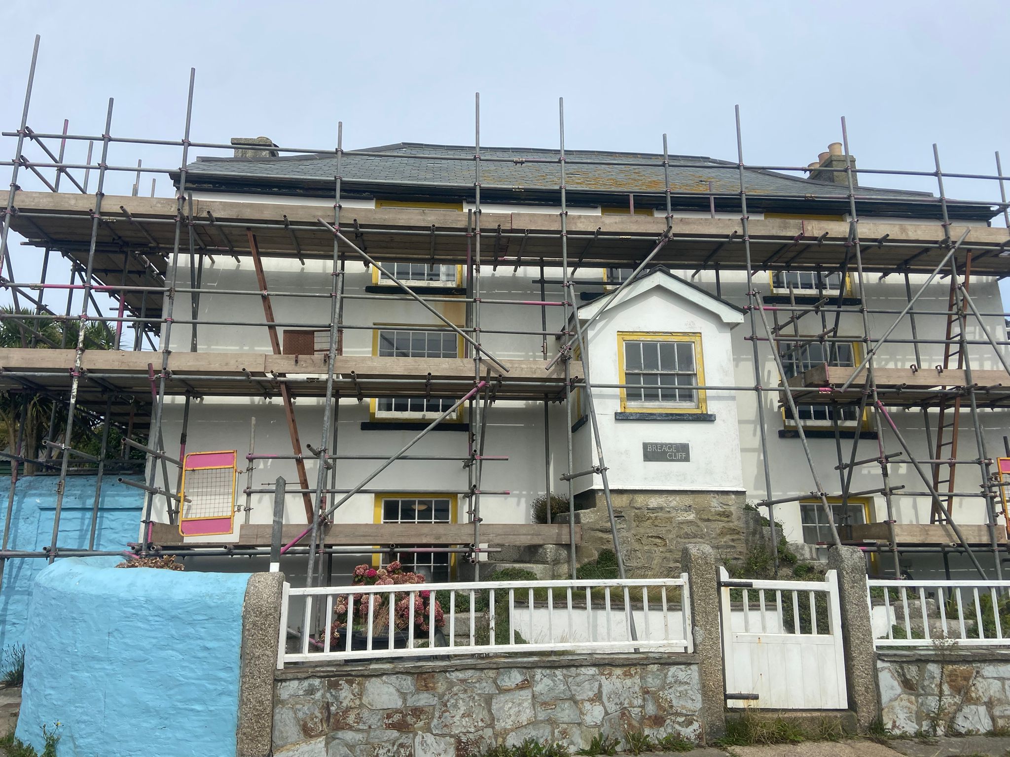 Painting & Decorating 